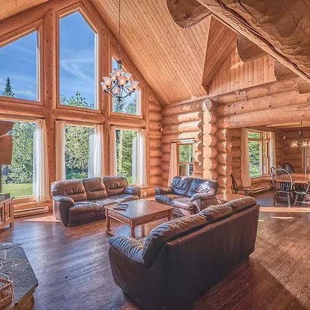 Executive Plus 44 - Majestic Log Chalet With Hot Tub Sauna Heated Pool And Close To Activities Mille-Isles Exteriör bild